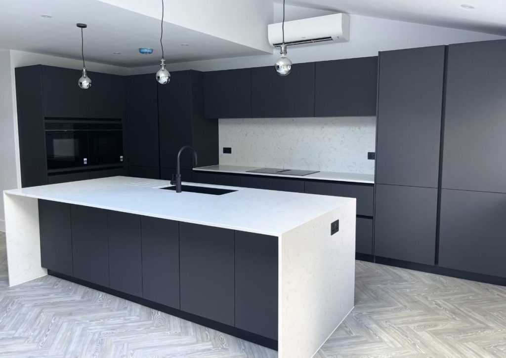 Black and white kitchen